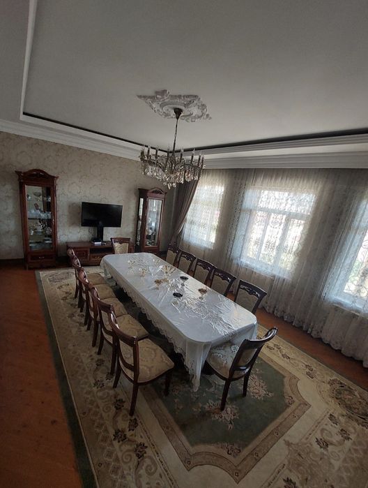 Элитный евродом в Кибрае , мах. Янги Арген , 5 комнат  7 соток.