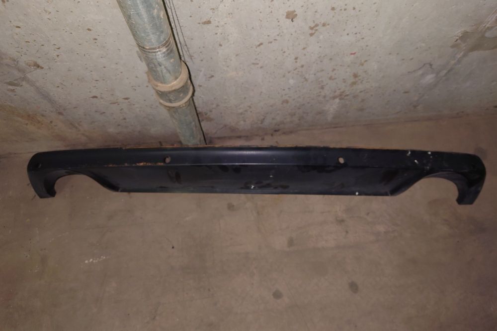 Дифузьор AMG за задна броня - Mercedes W 204