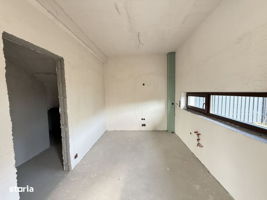 Casa de vanzare 134mp + 240mp | Zona Auchan Iris | CF | 2 garaje