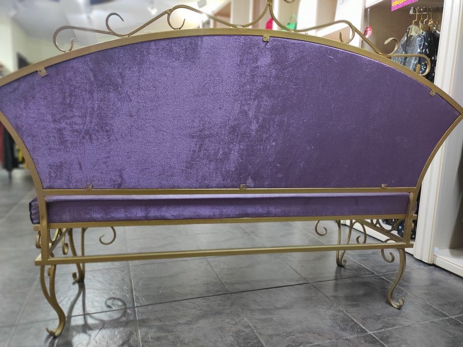 Продам кованный диван