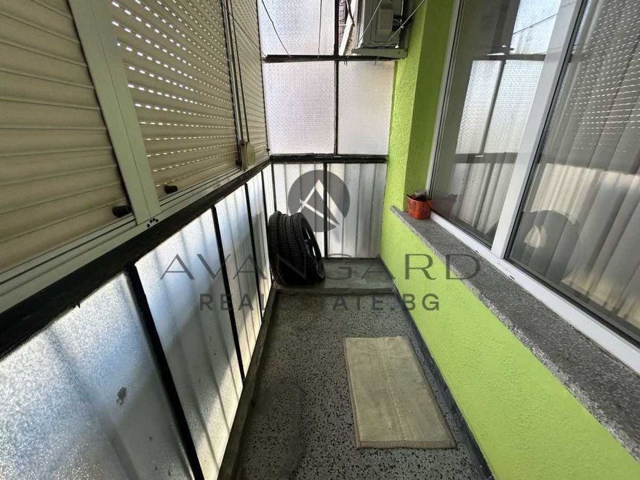 Продава се Двустаен апартамент в Пловдив, Център - 68 кв.м за 2010 €/кв.м - Снимка #11