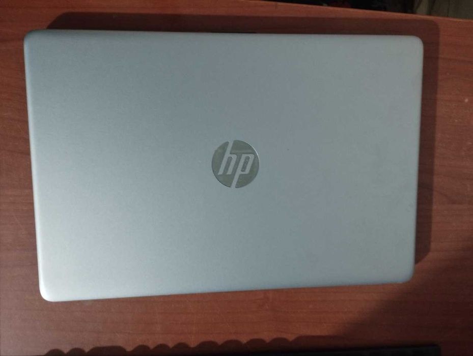 Noutbuk HP 250 G9. Protsessor:Intel Celeron N4500, DDR4 4GB HDD 1000GB