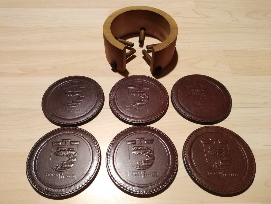 Подложки за чаши от естествена кожа