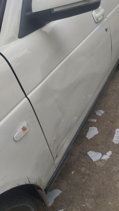 Продам Приору 12