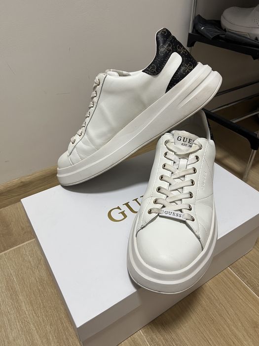 Мъжки обувки guess