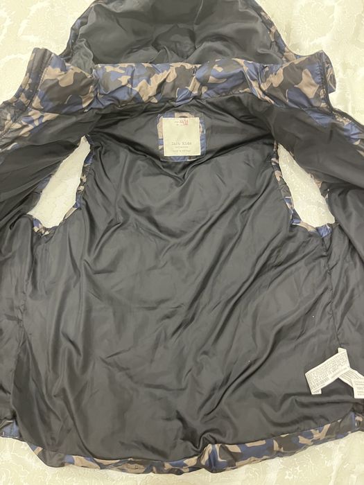 Продам куртку на мальчика 13-14 лет