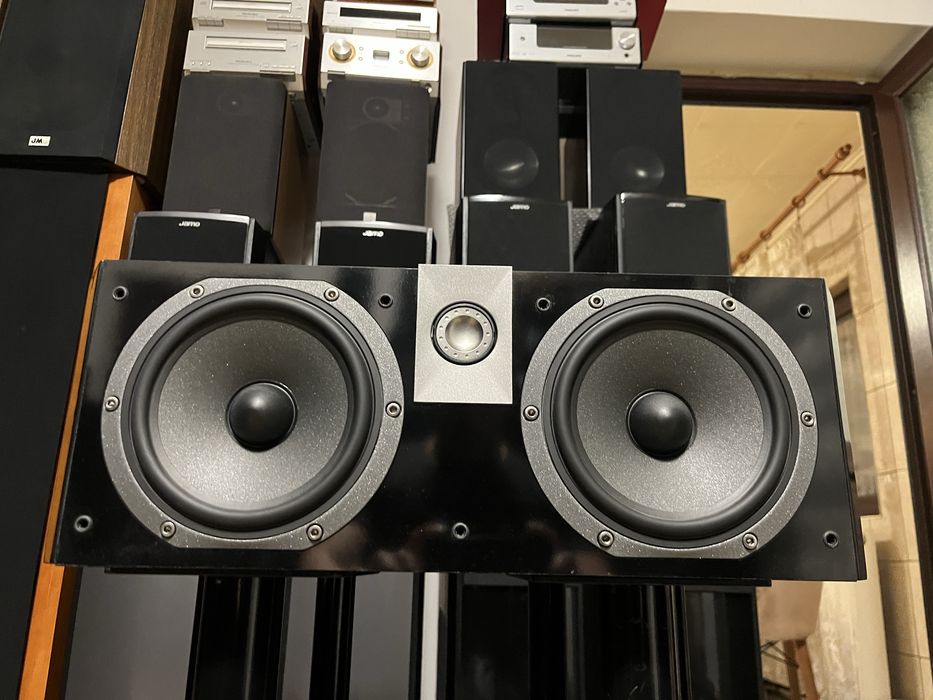 Boxa centru Focal Chorus cc700V