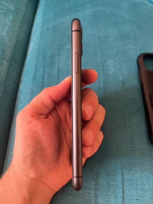 Vand Iphone 11 black 128gb