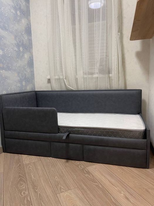 Диван - кровать.