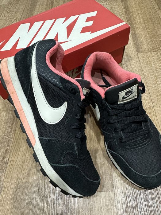 Женские кроссовки nike