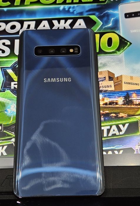 Продам самсунг с10+