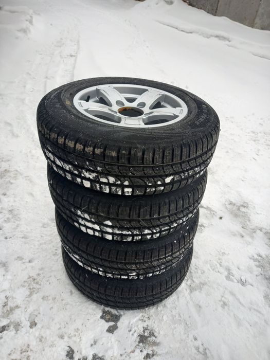 Продам комплект R15 новые,