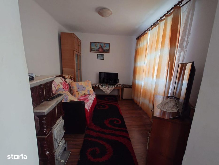 Doua case, teren si padure in Mihaileni - Buces