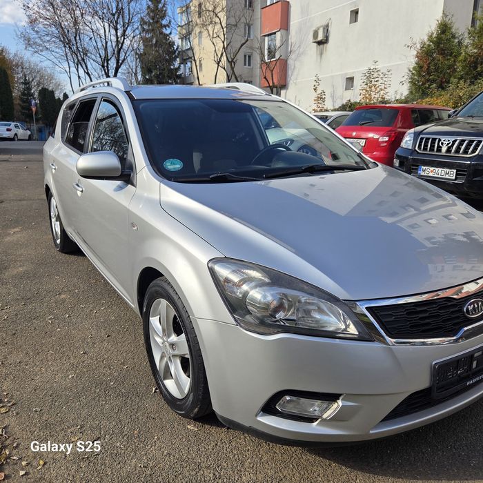 Vând KiA Ceed benzina