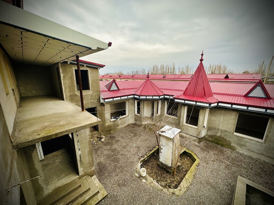 Ховли наъмунали коттедж