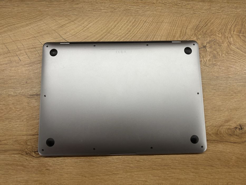 MacBook Air 13” 2019 – много запазен