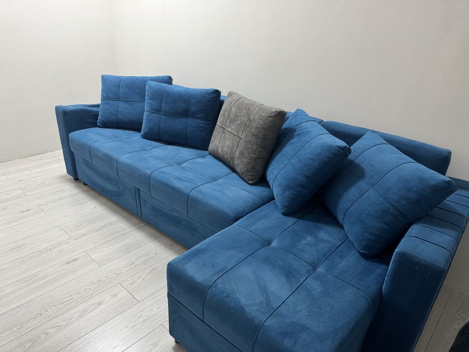 Продаю диван 2.2 метра