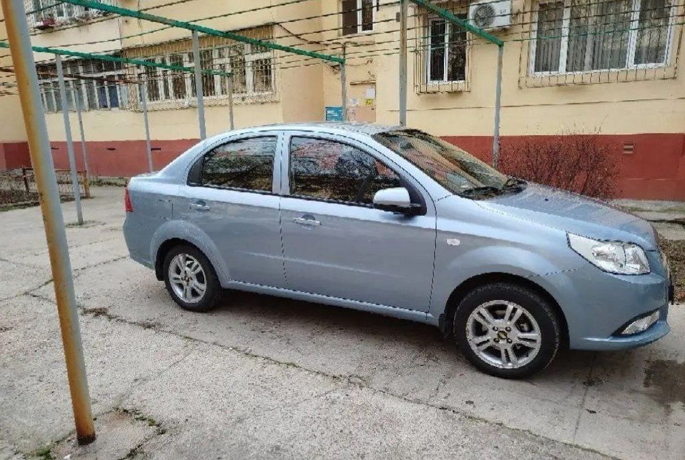Аренда с Выкупом Нексия 3 позиция 4 Автомат