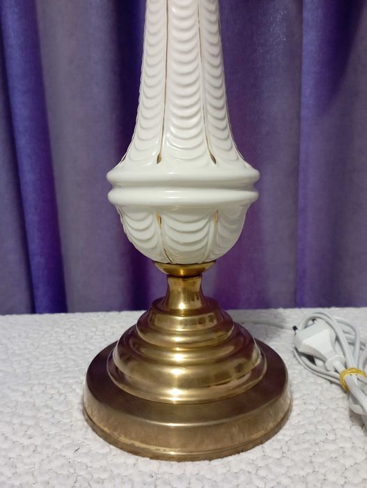 Старинни лампи с абажури