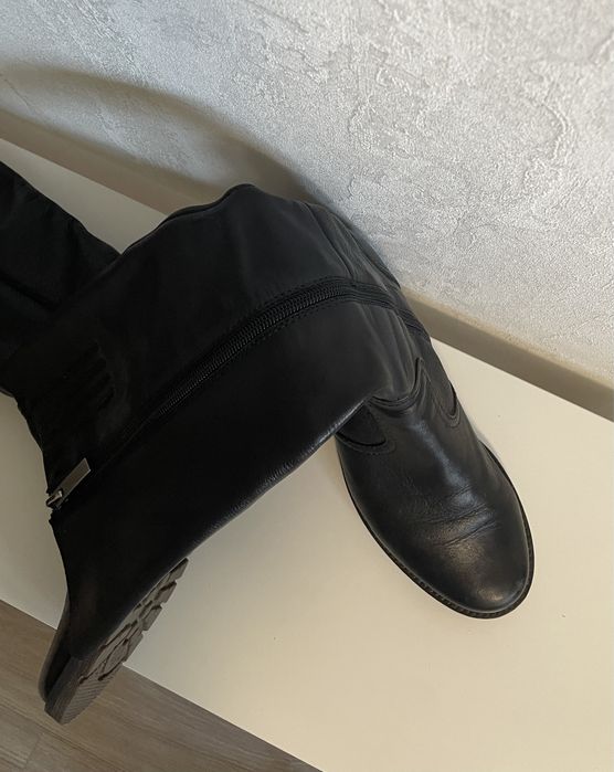 Демисезонные сапоги, кожа