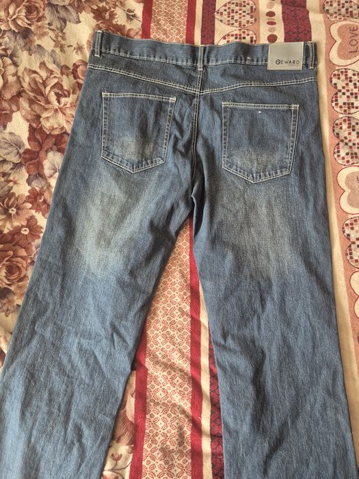 продам 4 пары джинсов