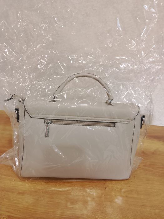 Продам сумку абсолютно новую