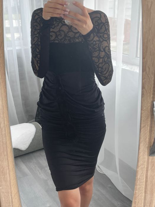 Vând haine in stare foarte buna