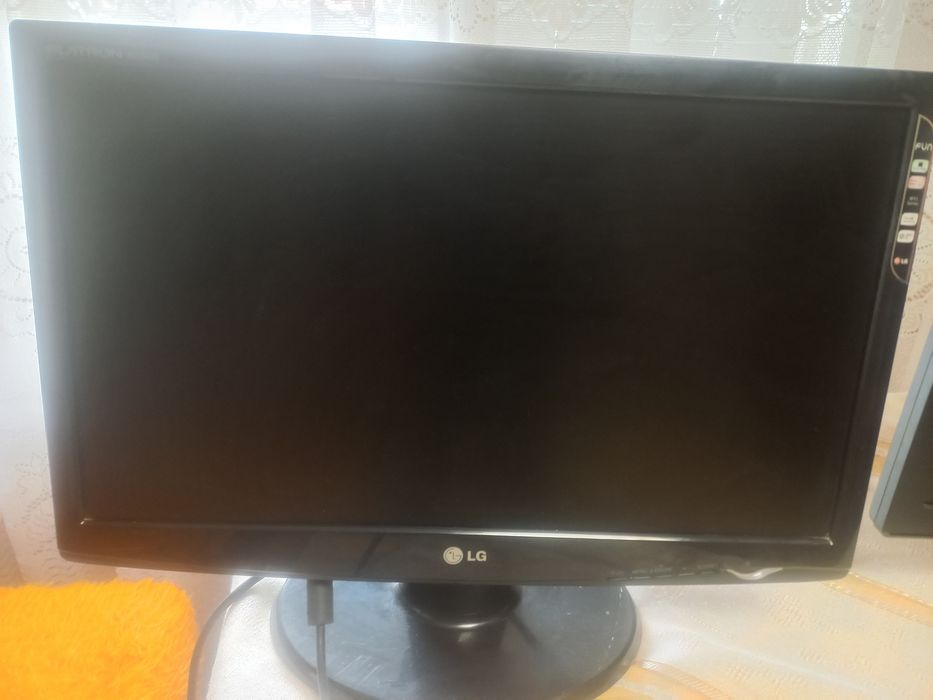 Монитор LG 60hz full hd