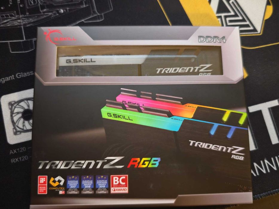 НОВА ! Рам памет G.SKILL Trident Z RGB 2x8GB 16GB DDR4 4000MHz