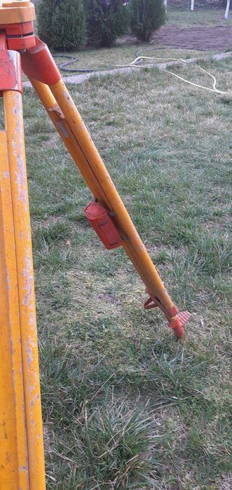 Тринога, нагревател, зарядно за винтоверт