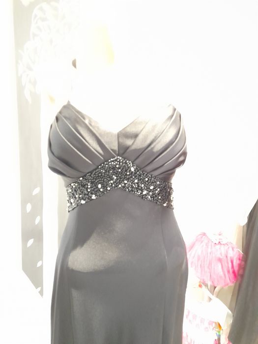 Красива официална рокля