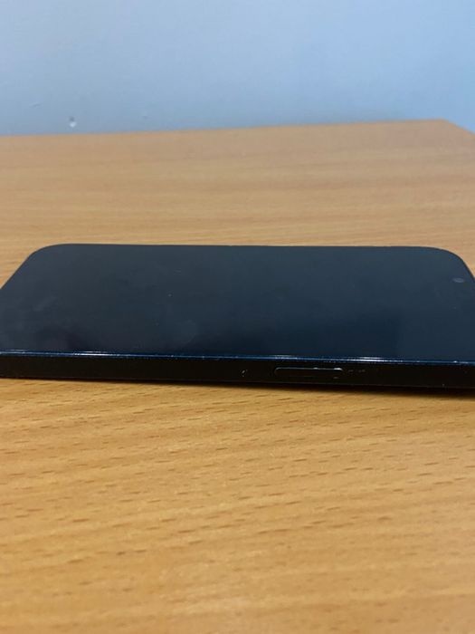 IPhone 14 айфон 14 в отличном состояний