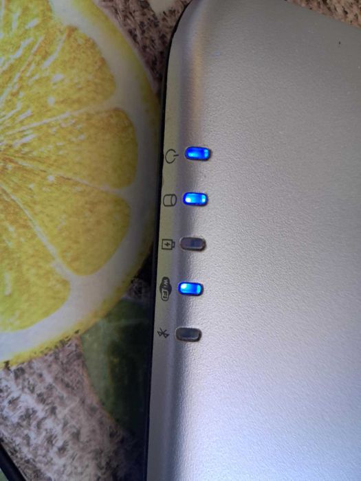 Продавам лаптоп DEEL 15 инча