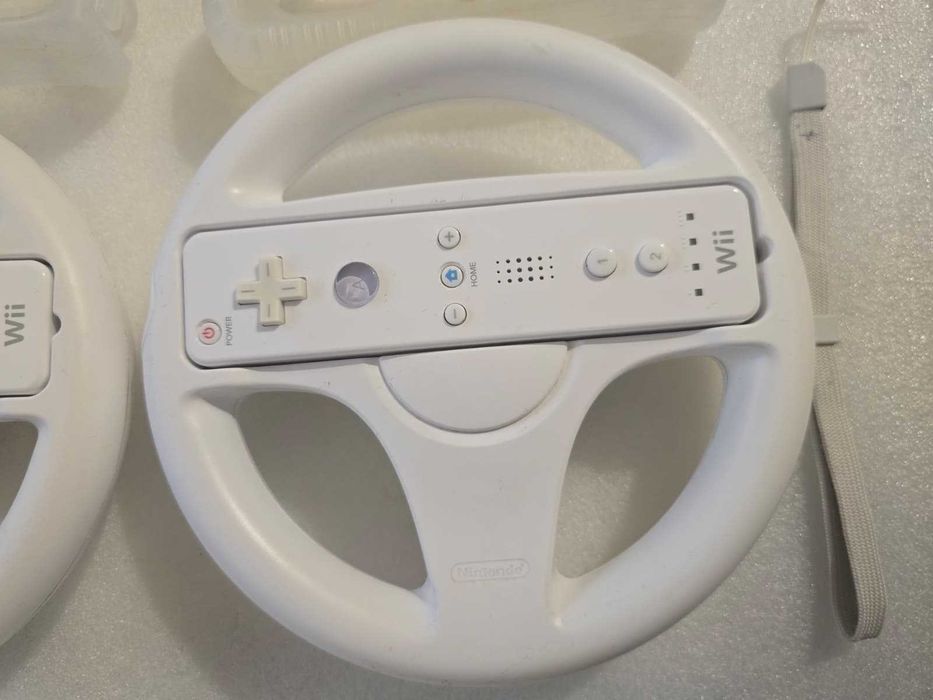 Kit Controller Nintendo Wii RVL-003, huse + 2 x Volan, curele prindere