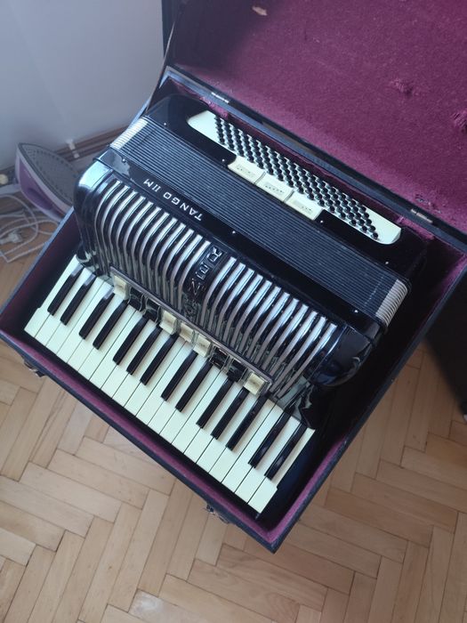 Acordeon Hohner tango ll