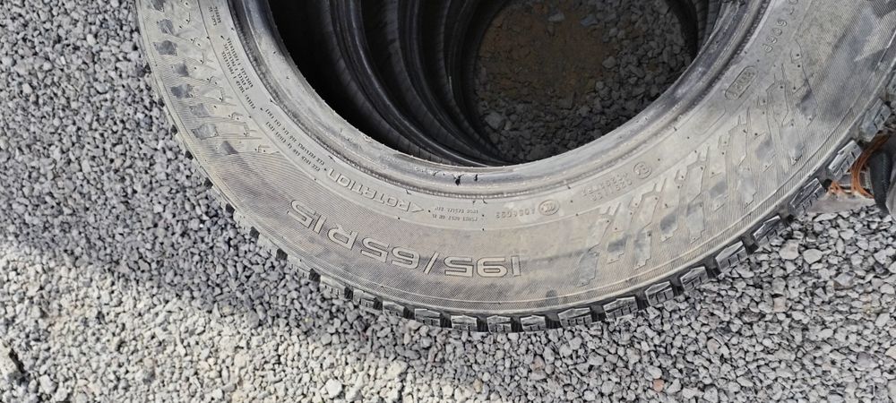 Автошина Nokian.
