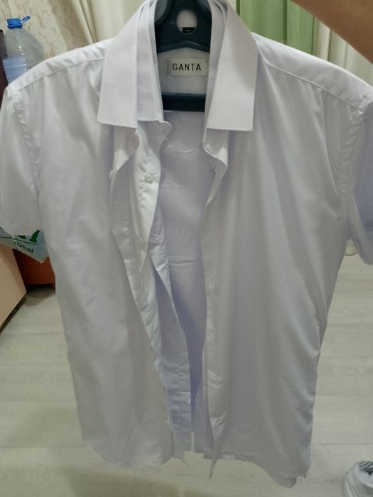 Продам школьные рубашки новые