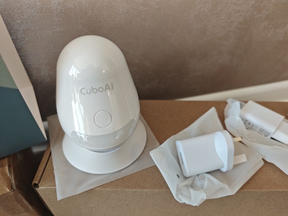 Интелигентен бебефон CuboAi Smart Baby Monitor 3 (с включен комплект за стенен монтаж - Wall Mount Set)