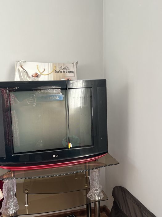 Телевизор LG сатылады!