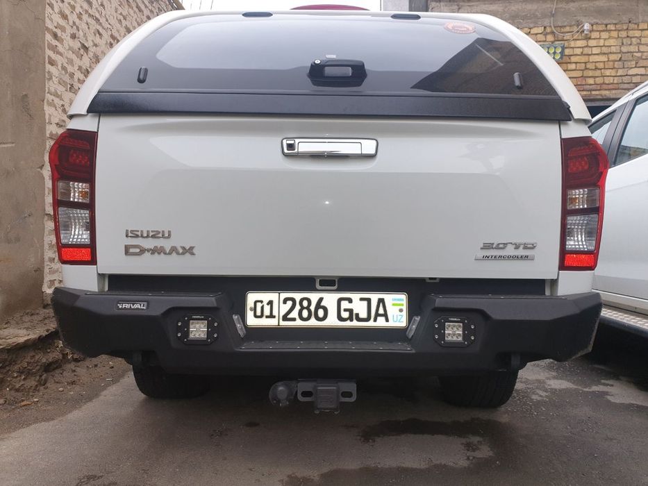 Бампер Rival силовой передний алюминиевый для внедорожников