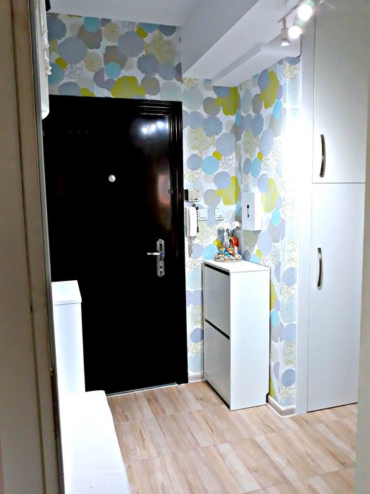 Дава се под наем Двустаен апартамент в Пазарджик, Център - 52 кв.м за 229.5 € - Снимка #3