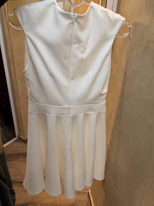 Рокля Zara, бяла рокля М