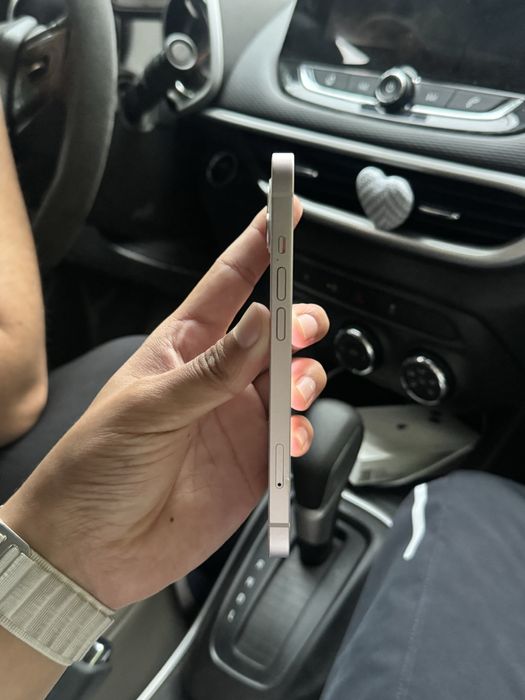 iPhone 13 bez imei