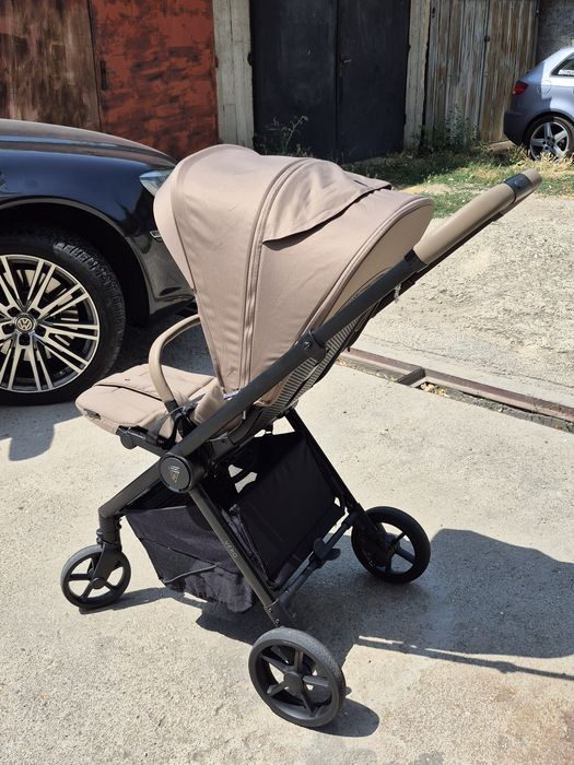 Бебешка количка ВЕНИЧИ