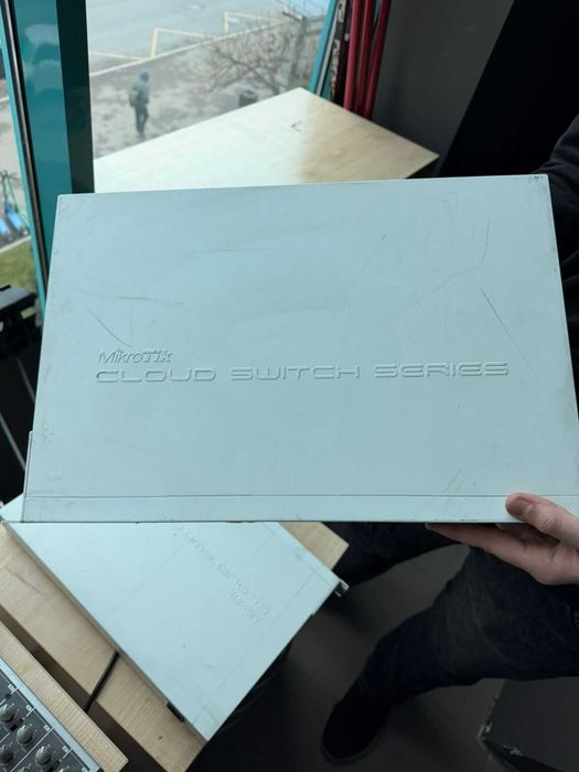 Коммутатор cloud router switch mikrotik crs328 24p 4s rm