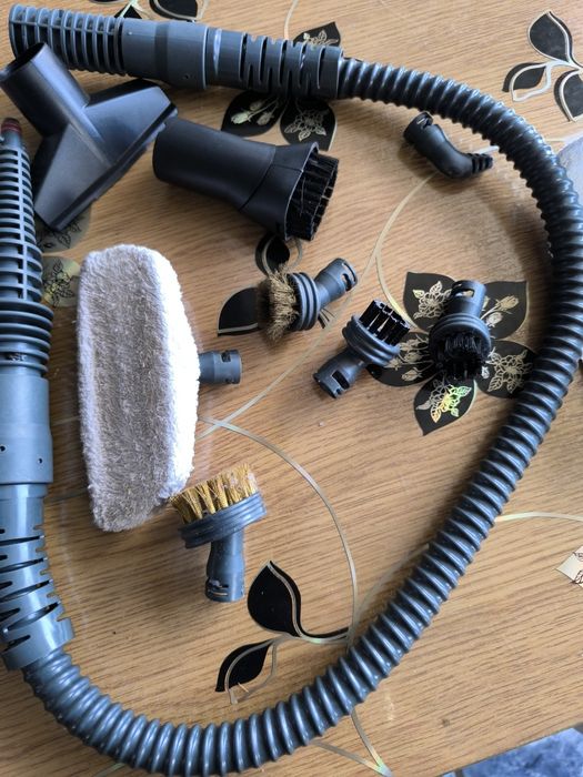 Продавам парочистачка 2 в 1 почти нова