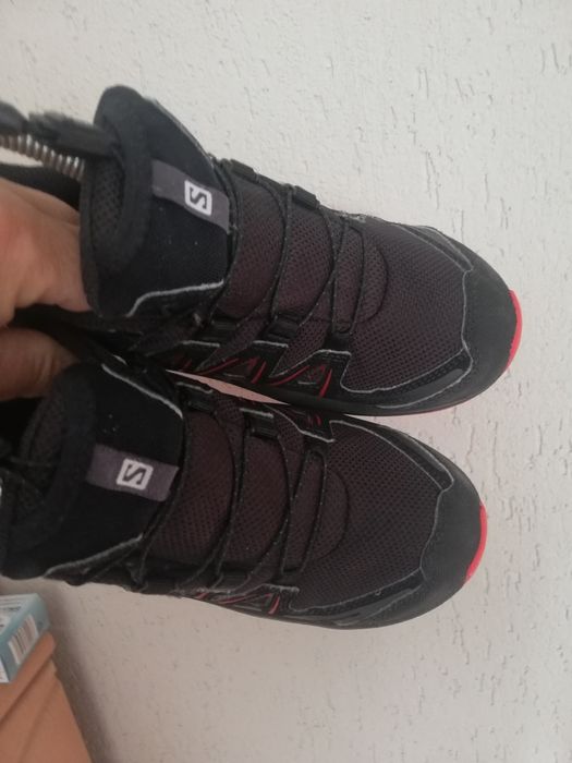 Adidași Salomon nr 36 unisex