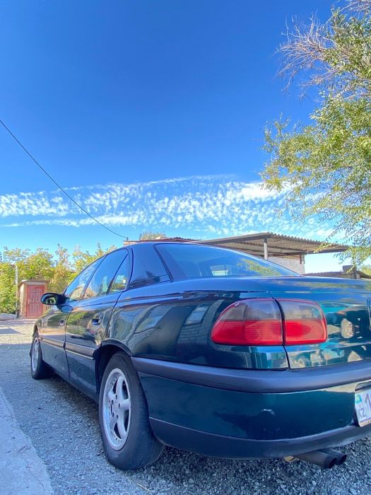 Opel Omega B 2.5
