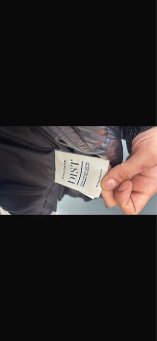 Geaca Moncler de vanzare