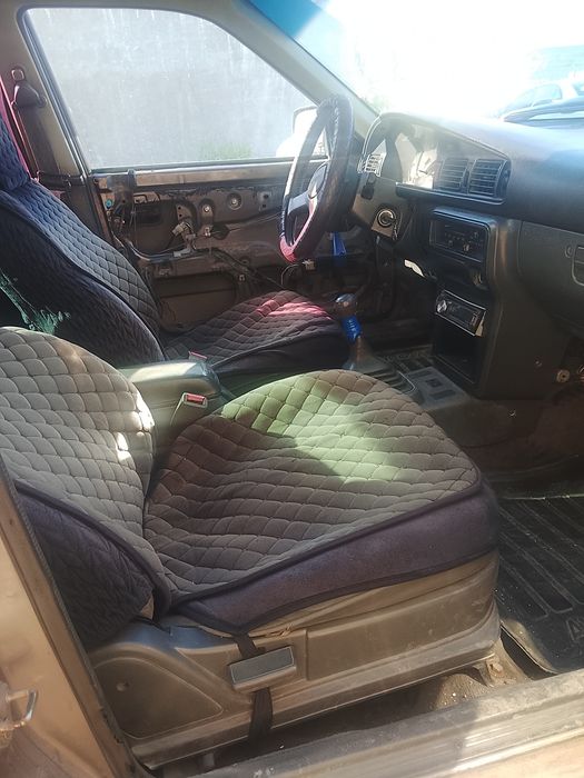 Мазда 626 2.0л седан